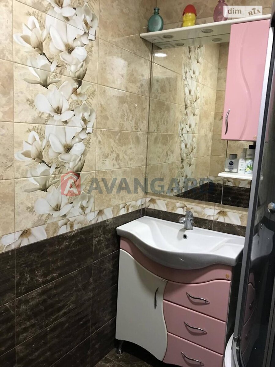 2 ��. ��������, 53/31/7 ��. �., 4/5 ������ ���� 10