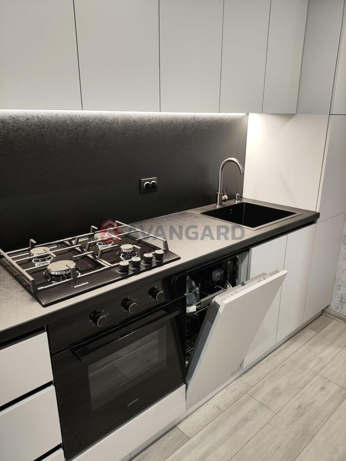 1 ��. ��������, 37/-/9 ��. �., 3/4 ������ ���� 6