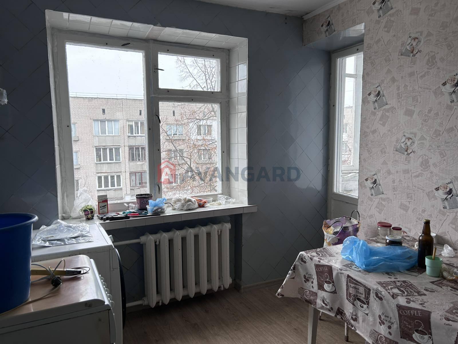 3 ����. ��������, 69/39/8 ��. �., 5/5 ���� ���� 3