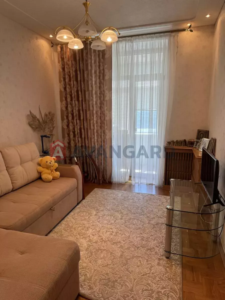 3 ��. ��������, 75,9/49/12 ��. �., 3/4 ������ ���� 9