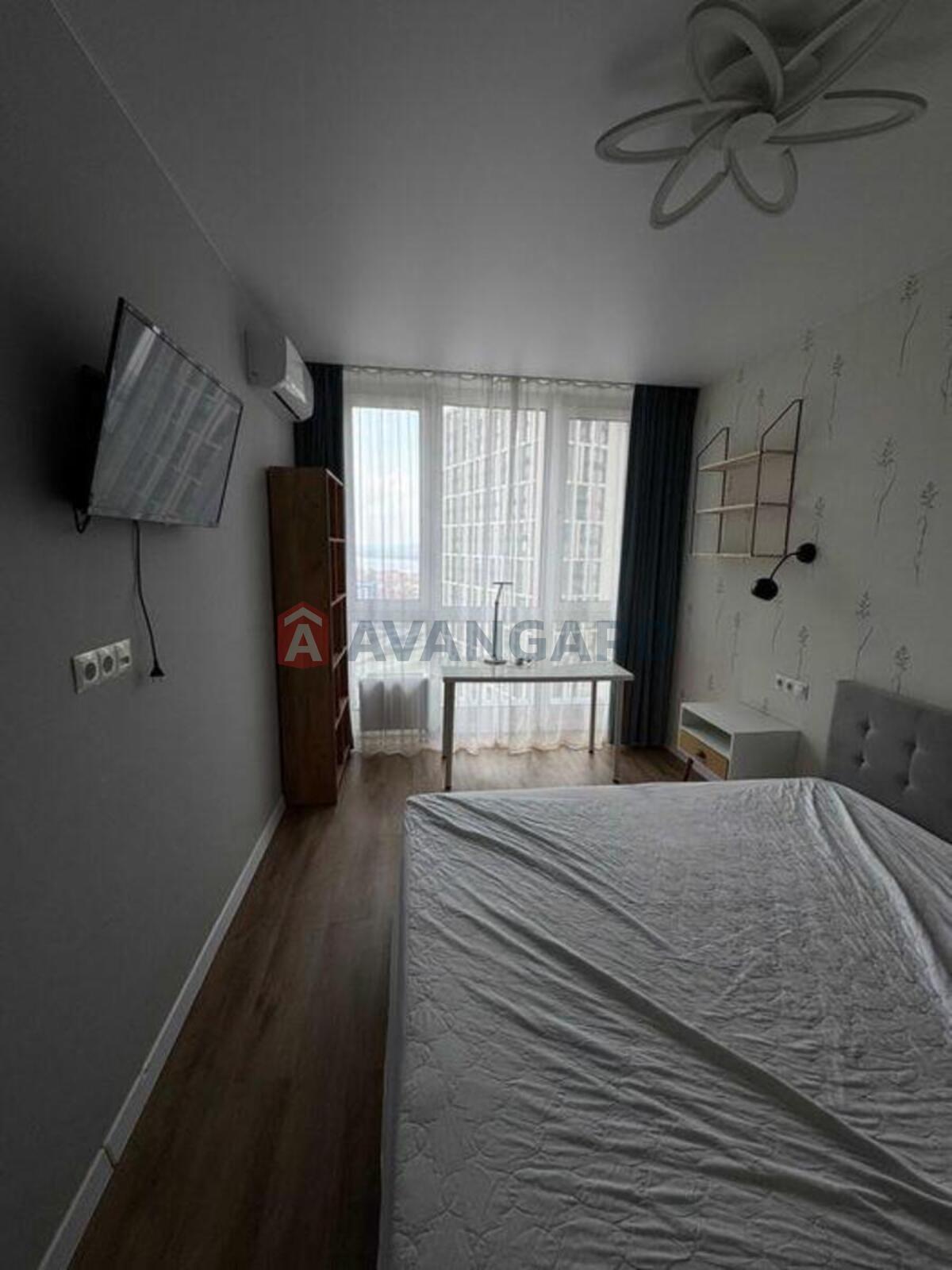 1 ��. ��������, 33/-/10 ��. �., 19/25 ������ ���� 3