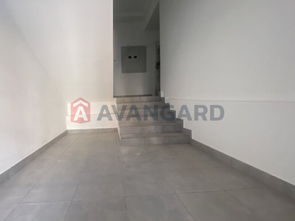 2 ����. ��������, 66/33/12 ��. �., 6/6 ���� ���� 9