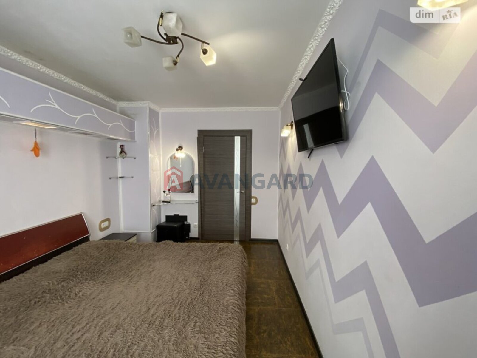 3 ��. ��������, 98/67/14 ��. �., 1/5 ������ ���� 25