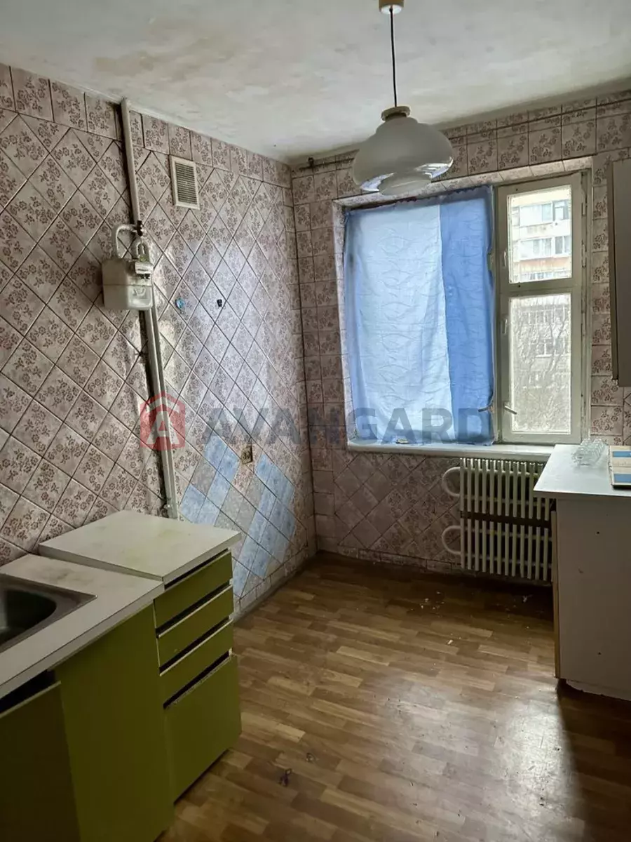 3 ��. ��������, 63/-/8 ��. �., 4/9 ������ ���� 1