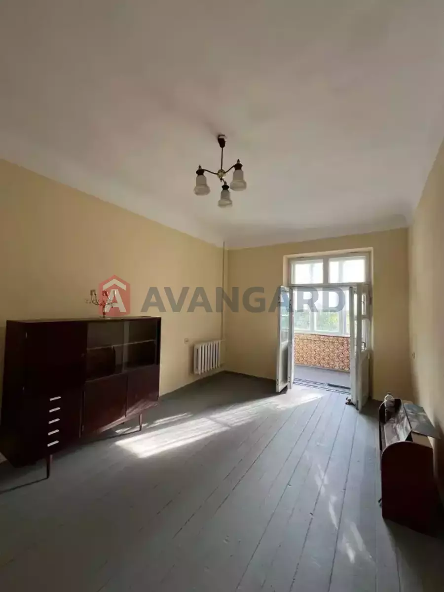 2 . , 61/-/- . ., 2/4   8