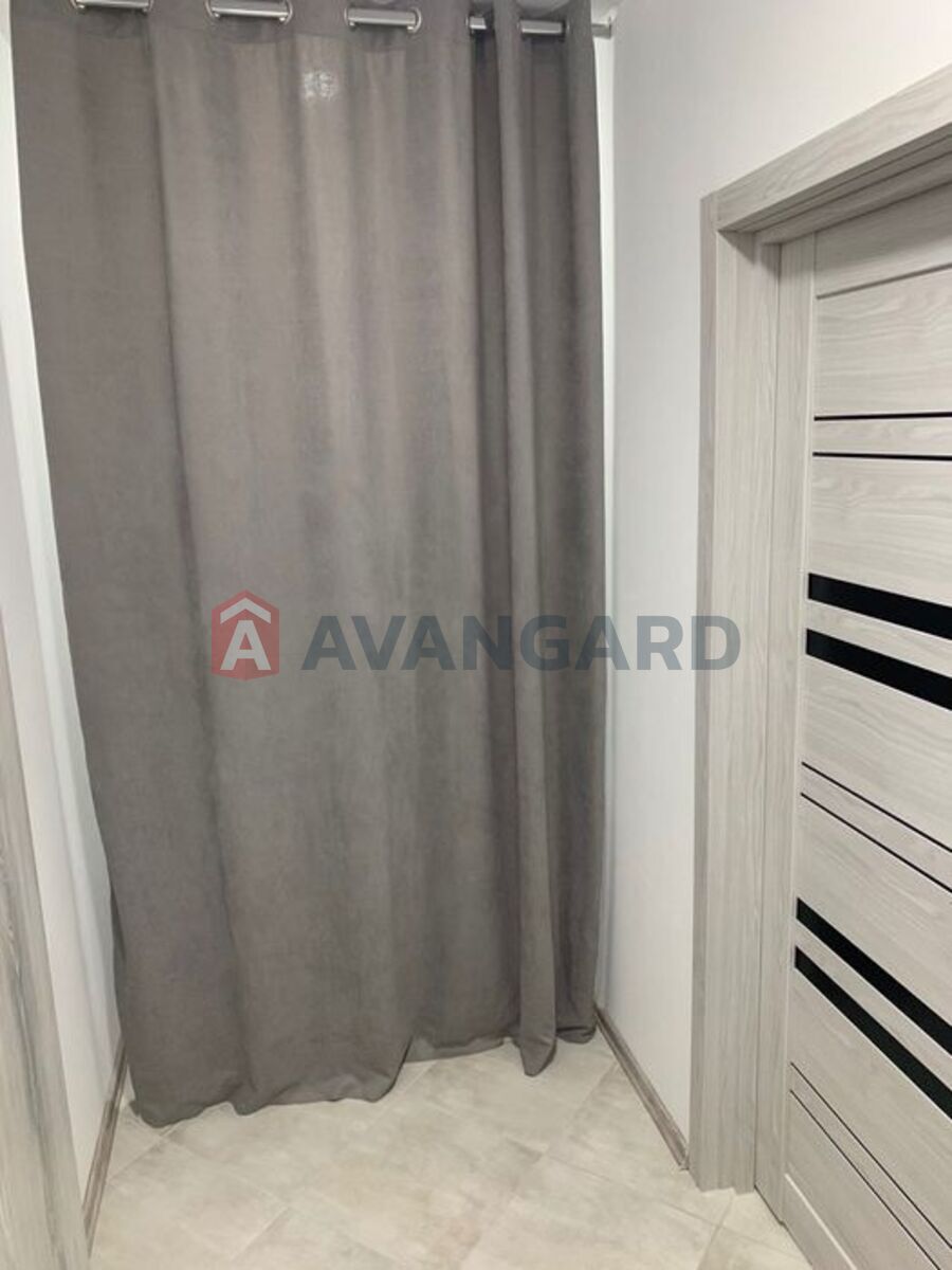 1 ��. ��������, 43/-/14 ��. �., 3/9 ������ ���� 6