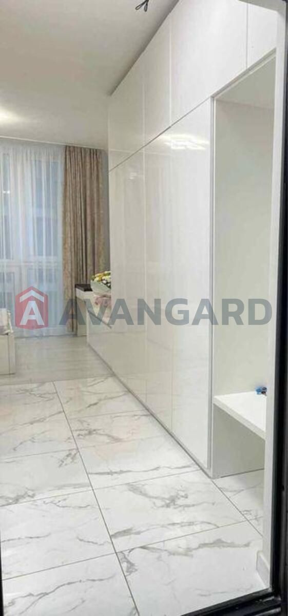 1 ��. ��������, 22/-/10 ��. �., 6/12 ������ ���� 4