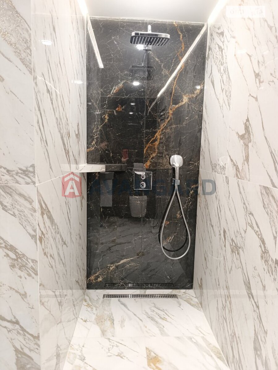 2 ��. ��������, 69/36/14 ��. �., 10/10 ������ ���� 19