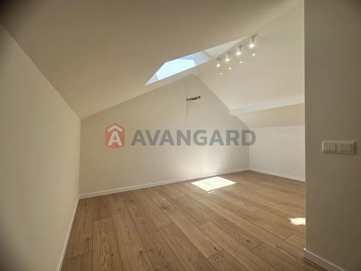 3 ��. ��������, 100/-/24 ��. �., 7/7 ������ ���� 9