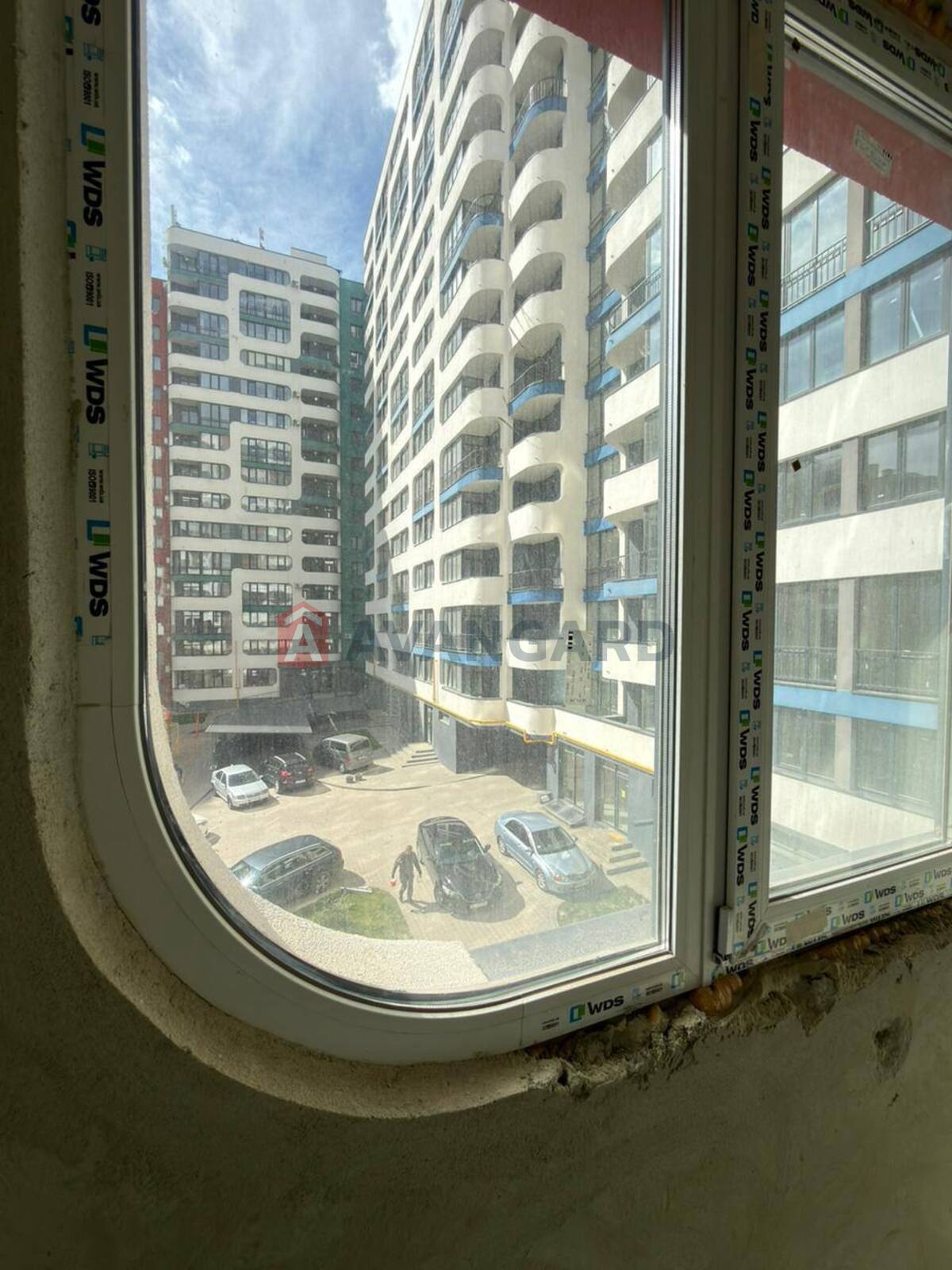 1 ��. ��������, 40/20/13 ��. �., 4/10 ������ ���� 12