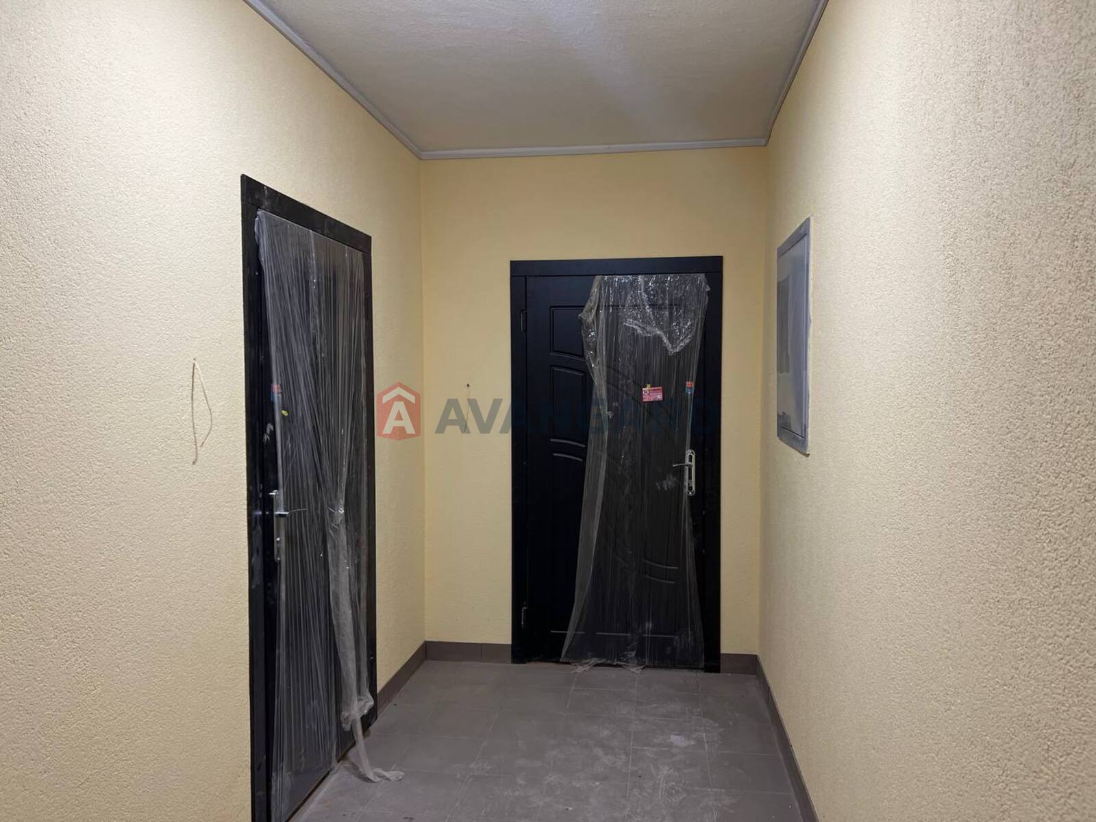 2 ��. ��������, 58/-/12 ��. �., 8/10 ������ ���� 3