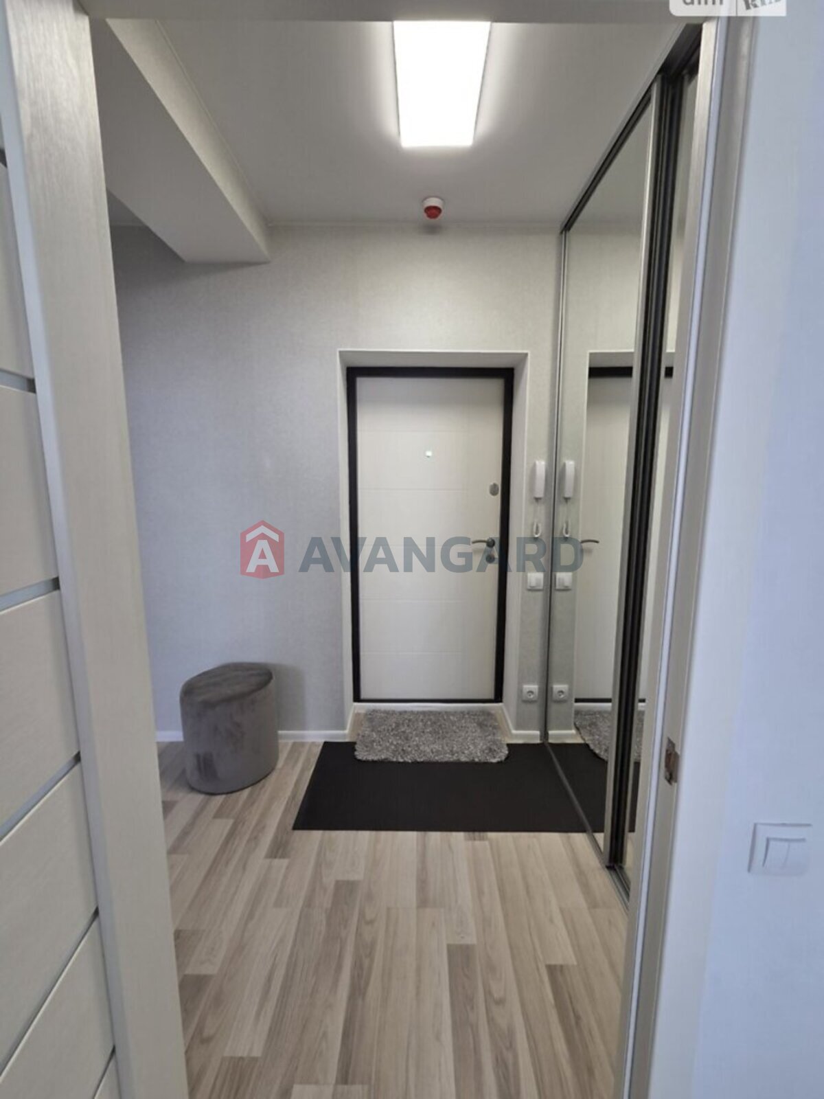 1 ��. ��������, 45/18/10 ��. �., 11/16 ������ ���� 17