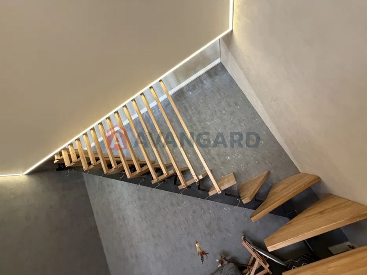 3 ��. ��������, 120/-/9 ��. �., 5/6 ������ ���� 5