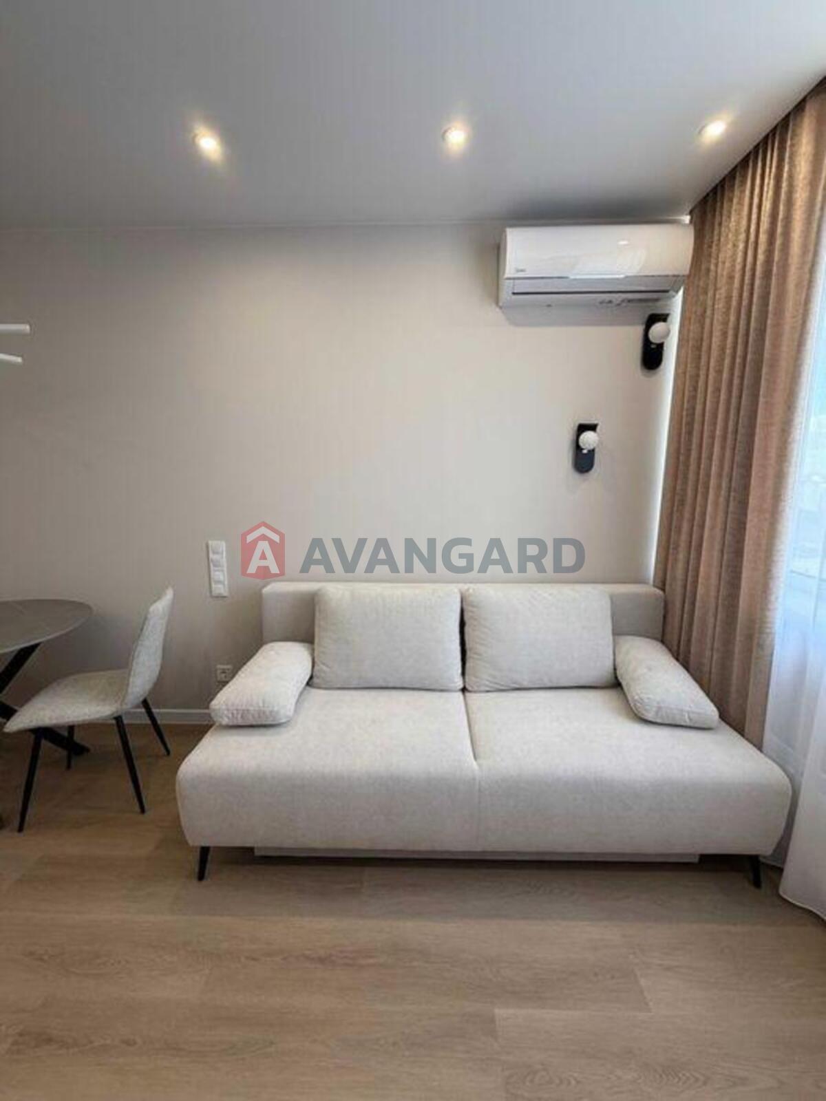 1 ��. ��������, 42/-/16 ��. �., 19/25 ������ ���� 5