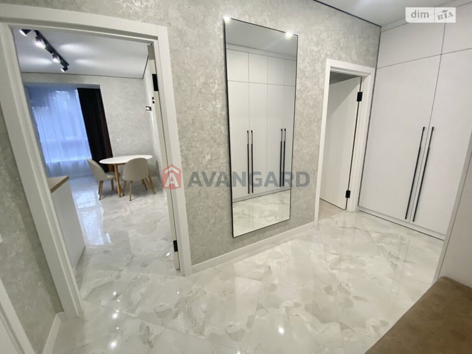 1 ����. ��������, 46/-/- ��. �., 5/11 ���� ���� 19