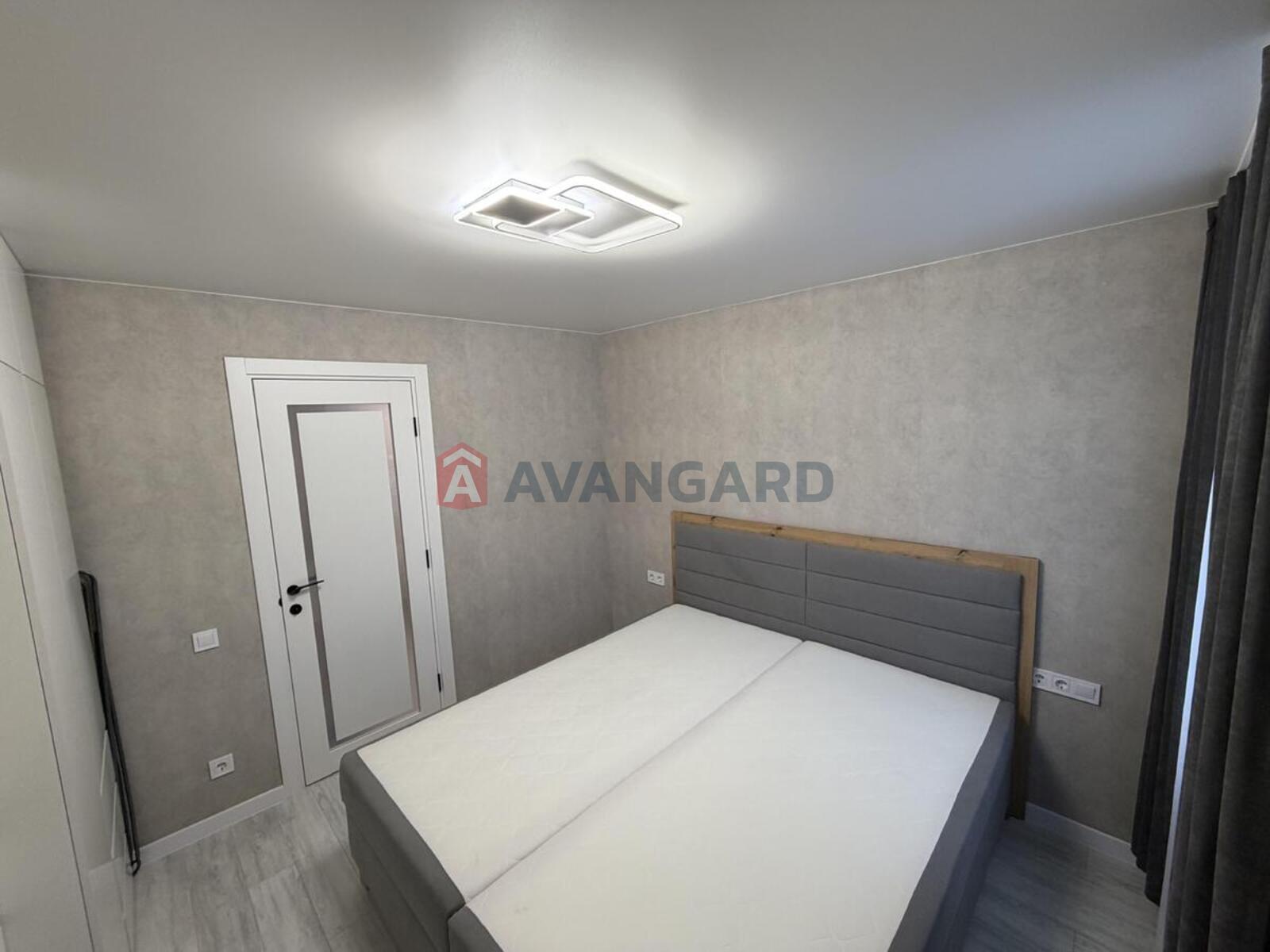 1 ��. ��������, 33/12/15 ��. �., 2/5 ������ ���� 5