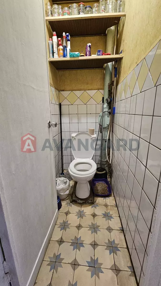 2 ��. ��������, 50/-/8 ��. �., 1/2 ������ ���� 15