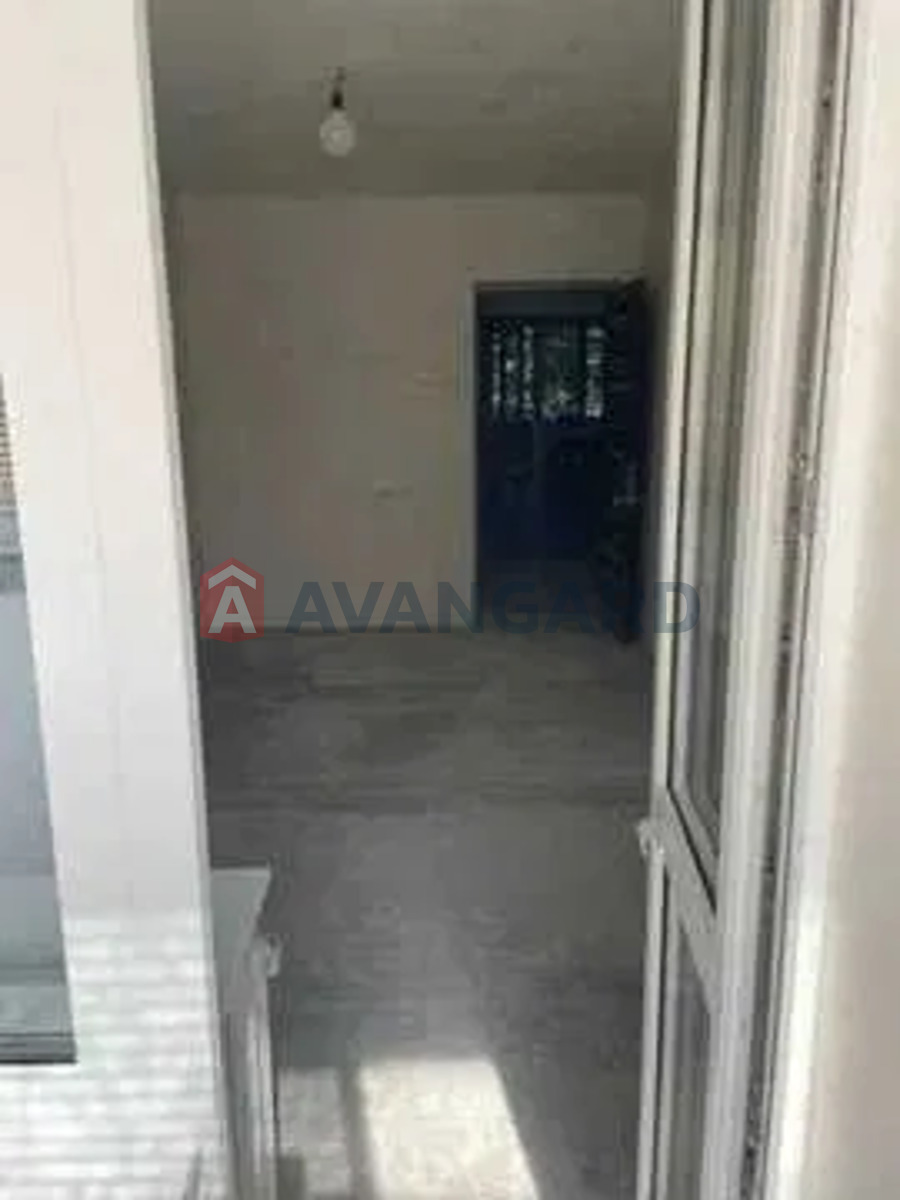 4 ��. ��������, 84/-/7 ��. �., 1/9 ������ ���� 8