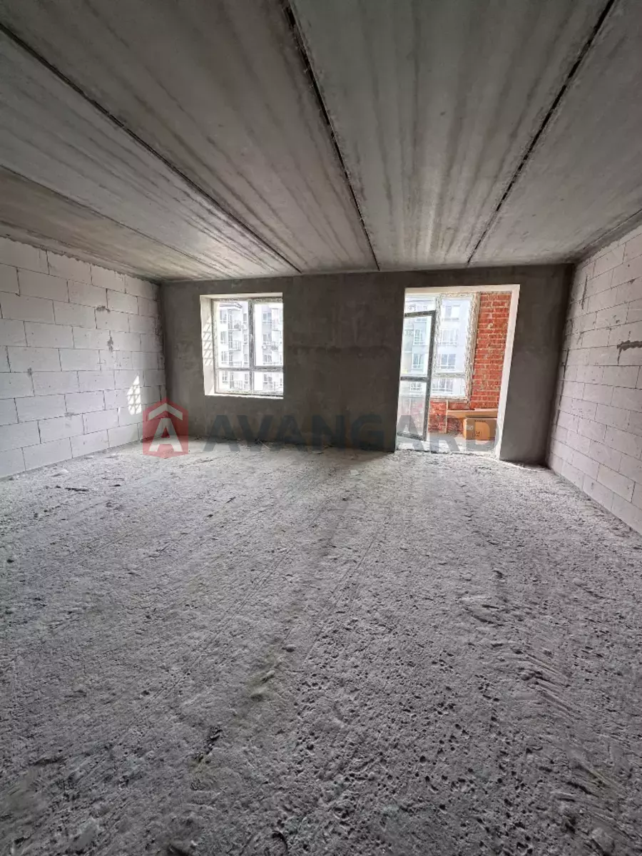 3 ����. ��������, 78/48/20 ��. �., 8/10 ���� ���� 9