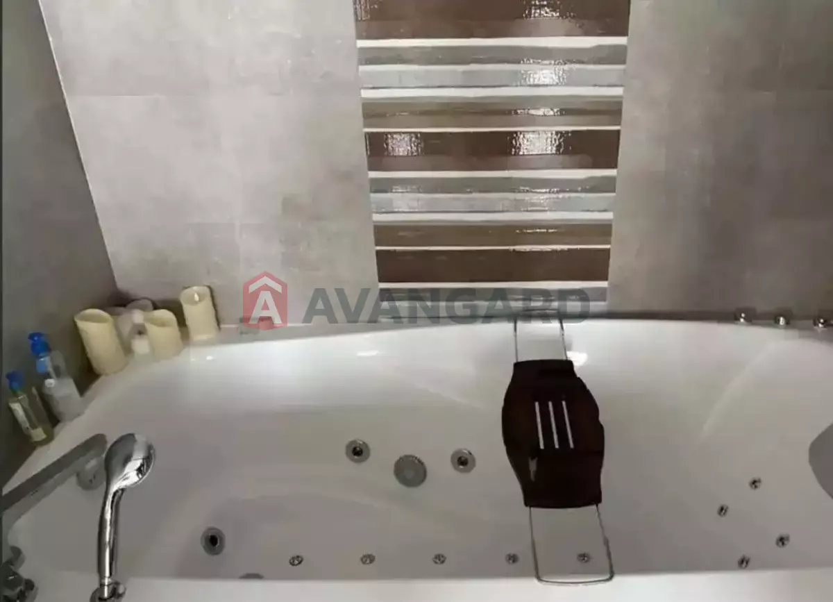 3 ��. ��������, 92/-/- ��. �., 11/11 ������ ���� 6