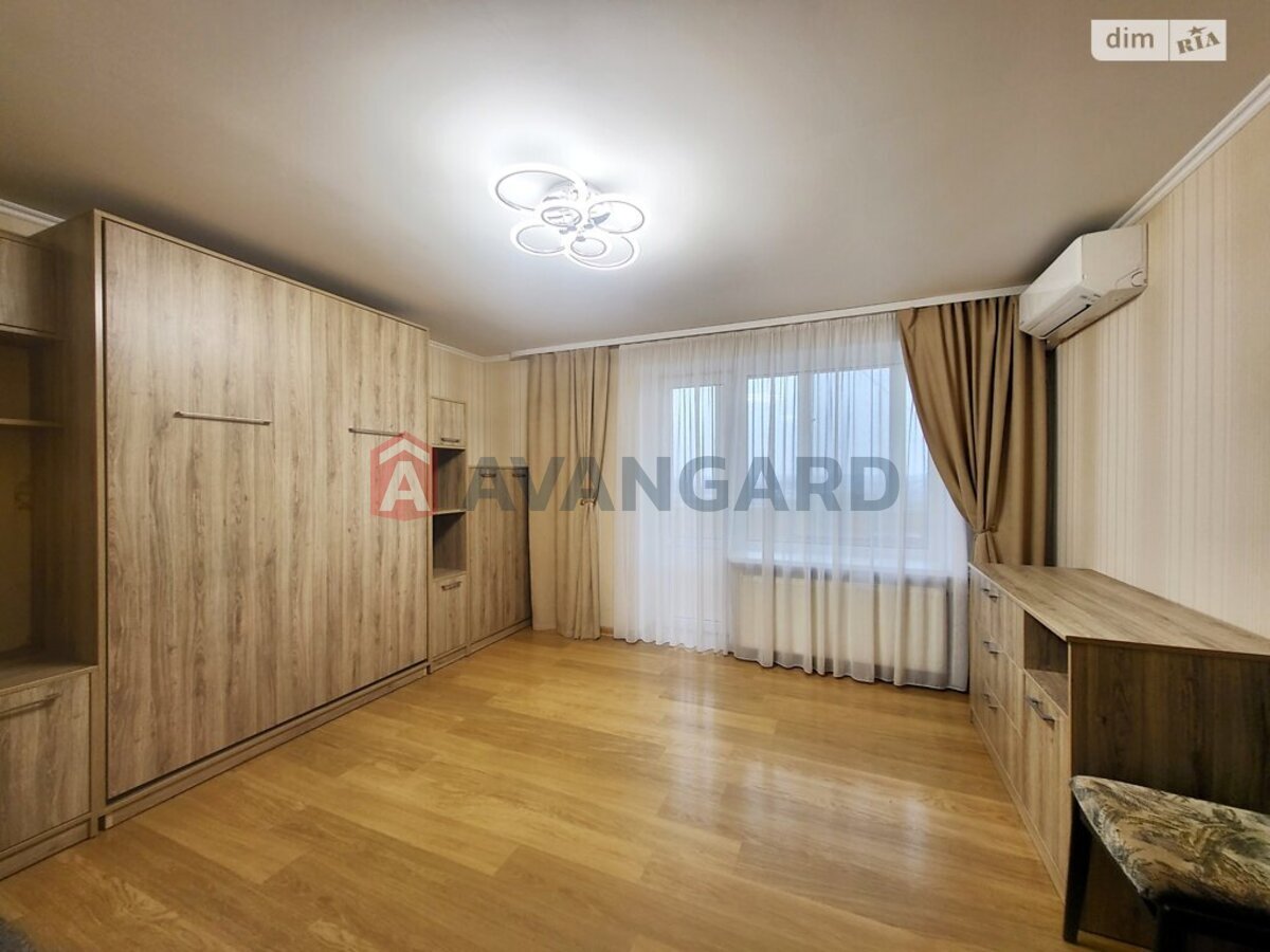 2 ��. ��������, 59/27/9 ��. �., 11/14 ������ ���� 6