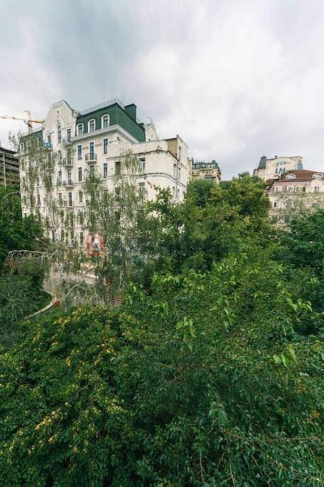 2 ��. ��������, 55/35/9 ��. �., 4/5 ������ ���� 9