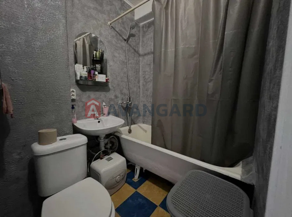 1 ��. ��������, 29/-/6 ��. �., 5/5 ������ ���� 6