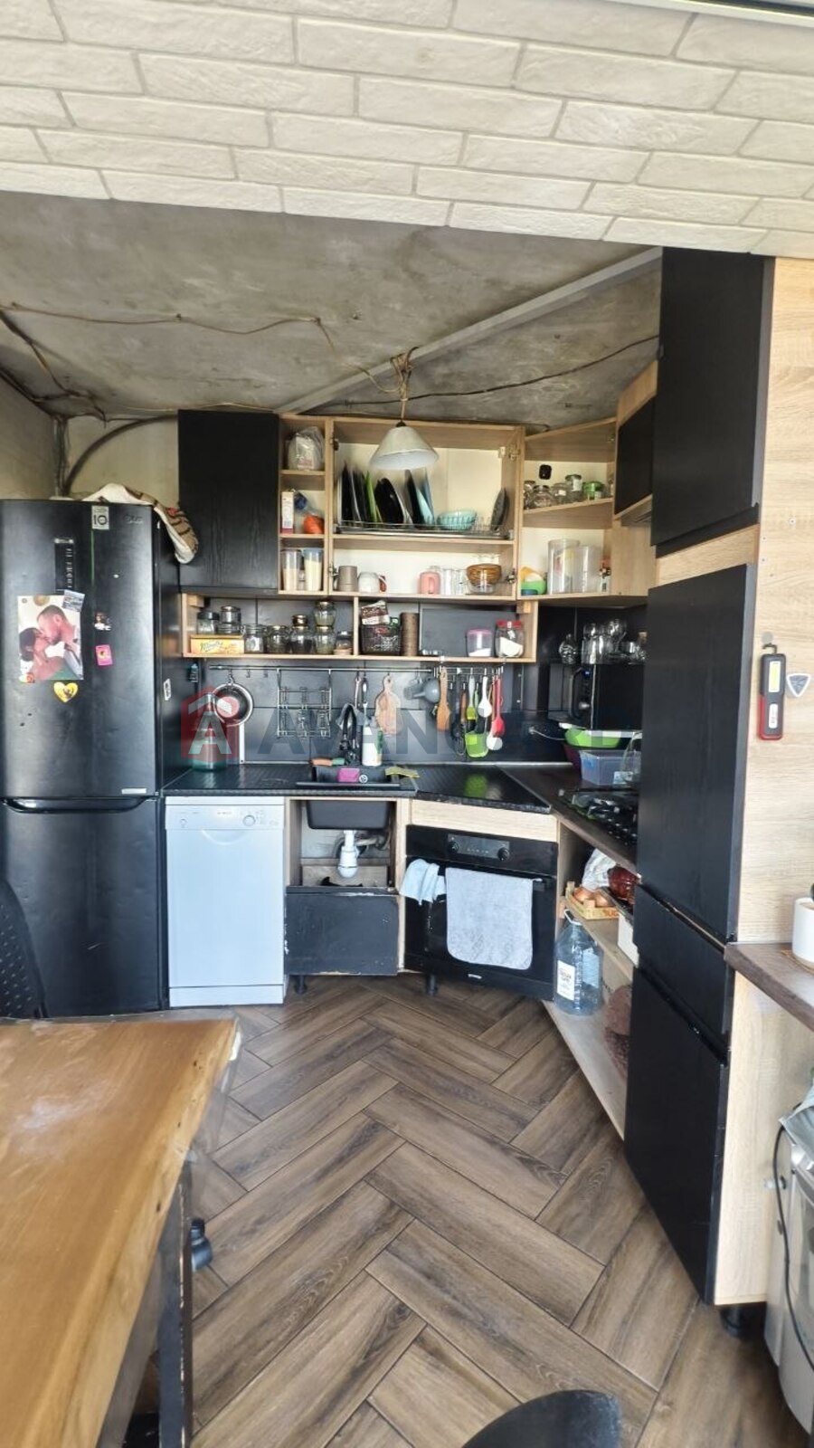 3 ��. ��������, 66/42/10 ��. �., 4/12 ������ ���� 16