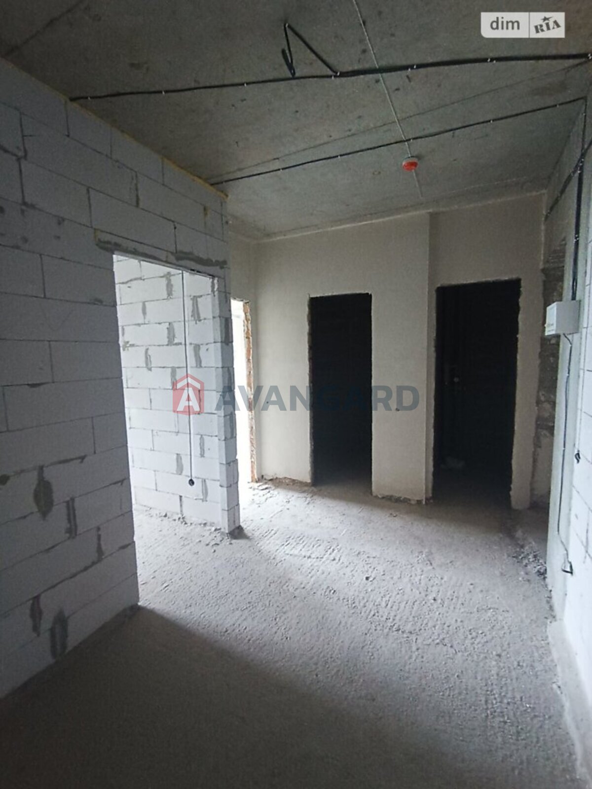 2 ��. ��������, 61/40/8 ��. �., 10/16 ������ ���� 20