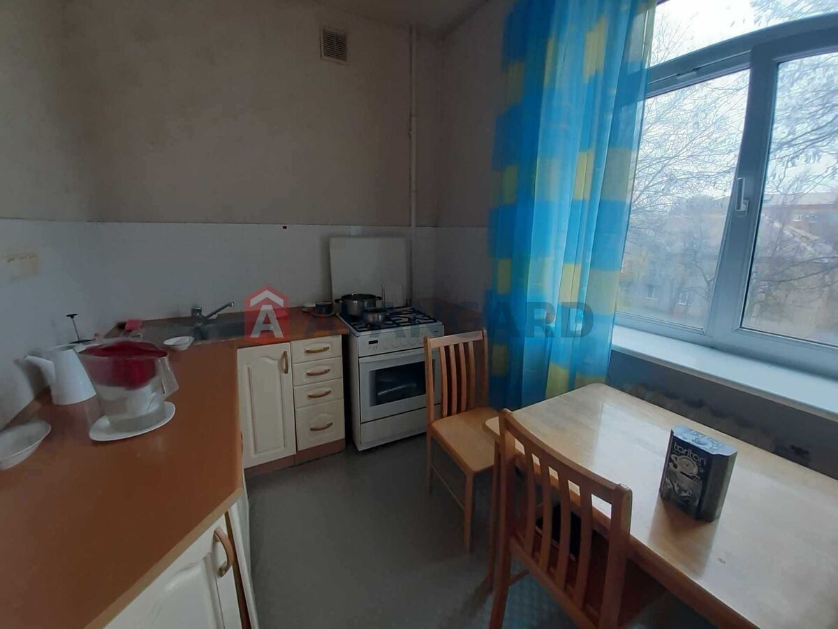 3 ����. ��������, 70/-/7 ��. �., 3/4 ���� ���� 4