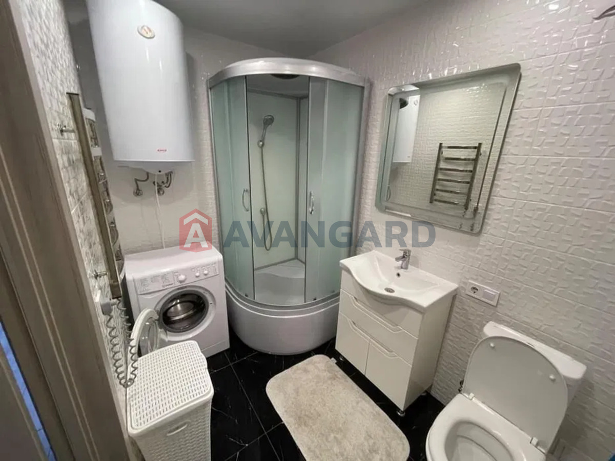 1 ��. ��������, 38/-/14 ��. �., 11/11 ������ ���� 12