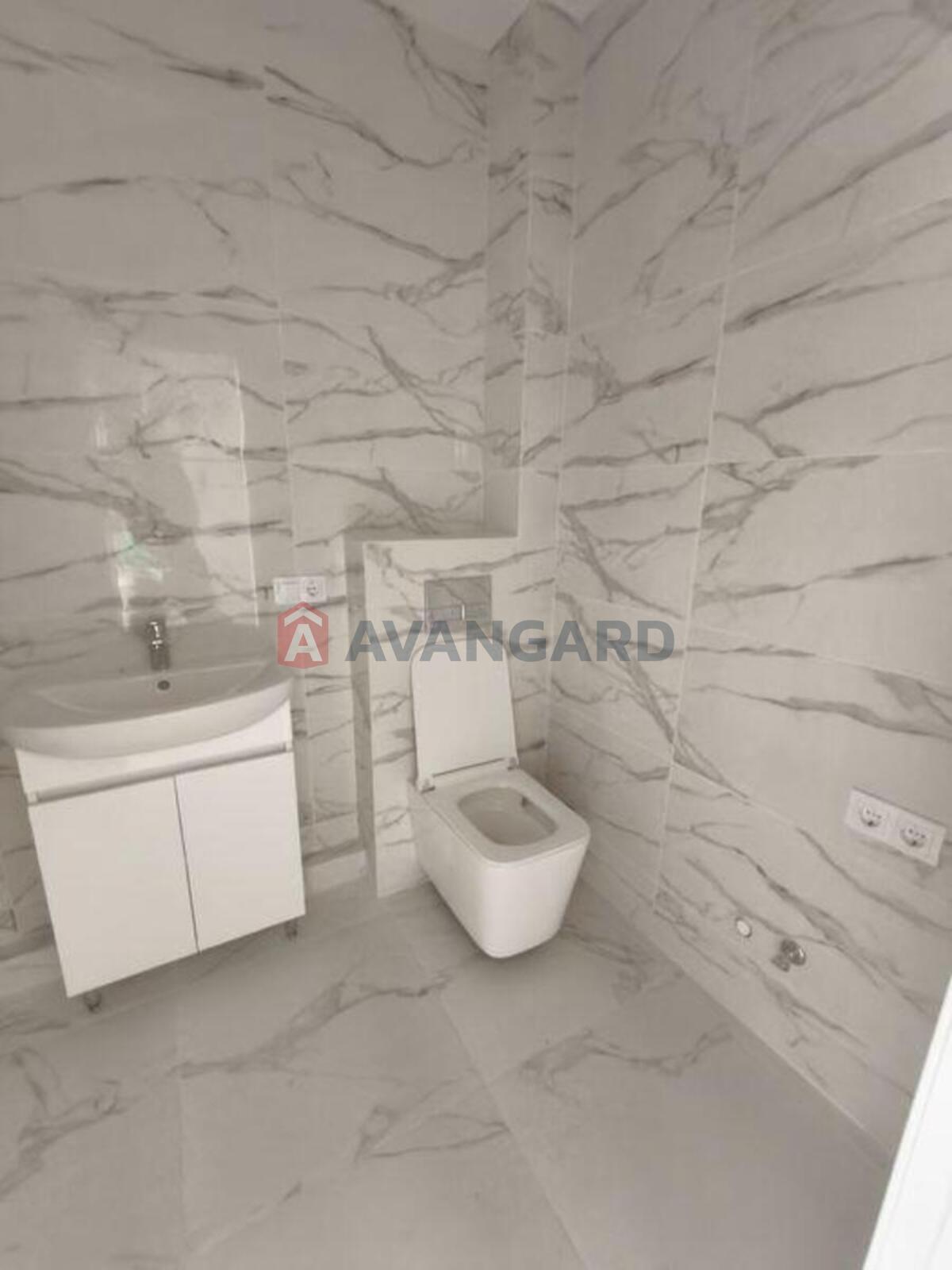 1 ��. ��������, 38/-/13 ��. �., 10/10 ������ ���� 2