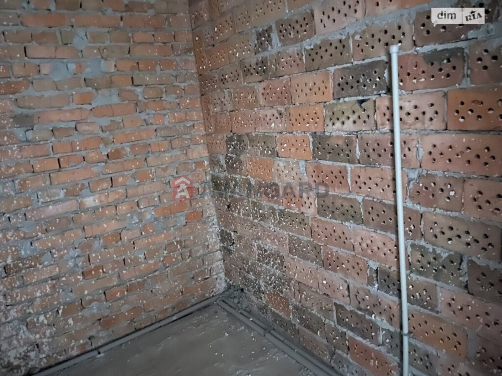 3 ��. ��������, 109/72/12 ��. �., 10/10 ������ ���� 17