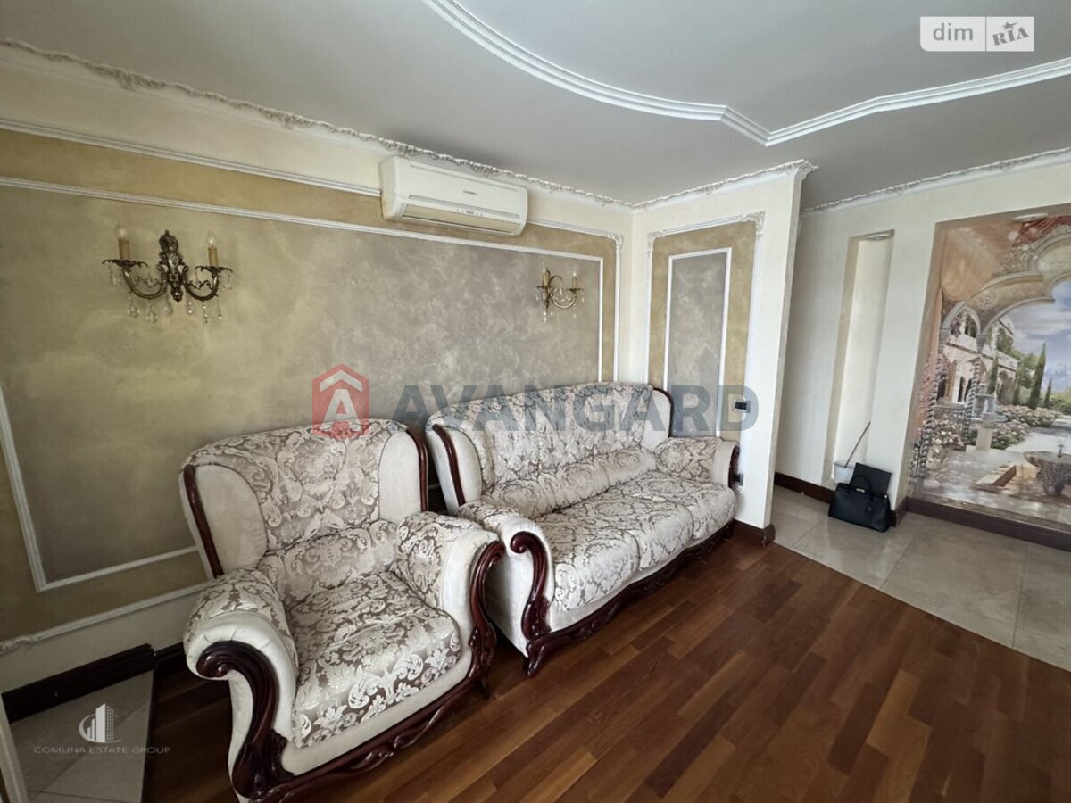 3 ����. ��������, 65/-/- ��. �., 5/5 ���� ���� 15