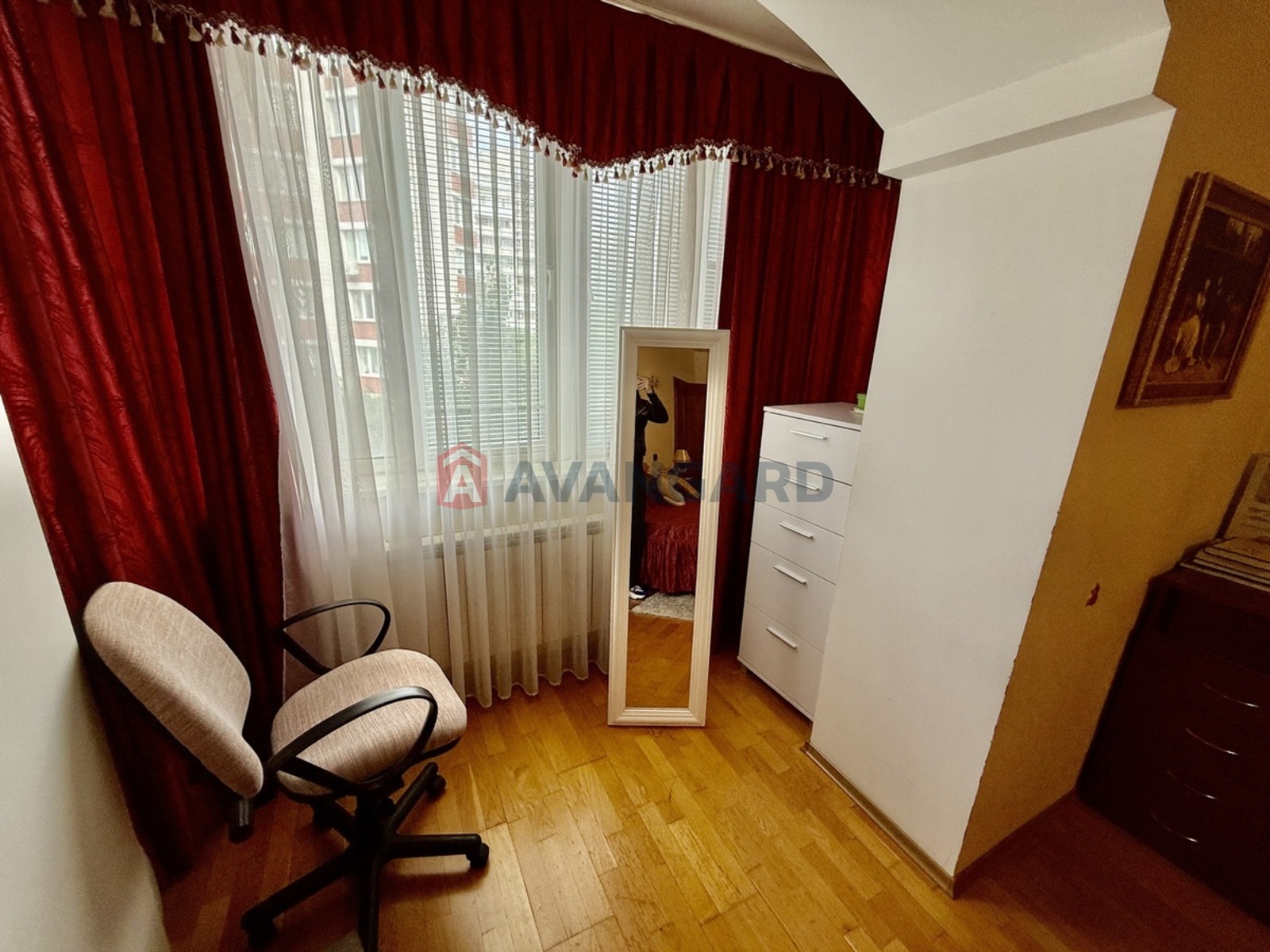 4 ��. ��������, 152/125/20 ��. �., 3/10 ������ ���� 27