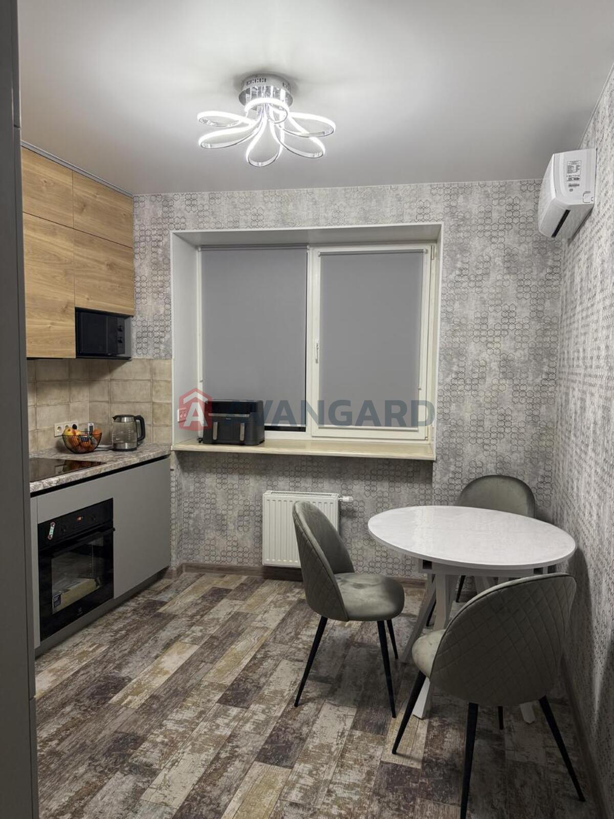 2 ��. ��������, 66/36/10 ��. �., 9/23 ������ ���� 15