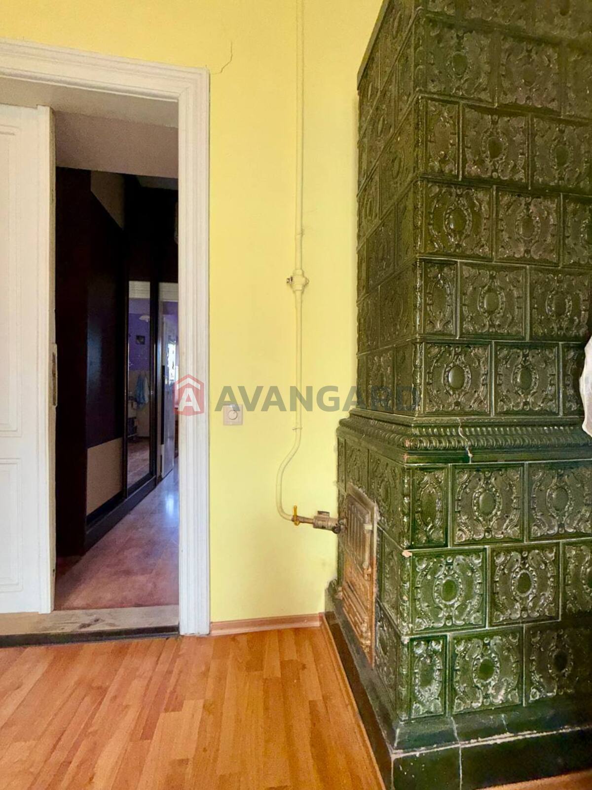 1 ��. ��������, 30/17/10 ��. �., 2/3 ������ ���� 4