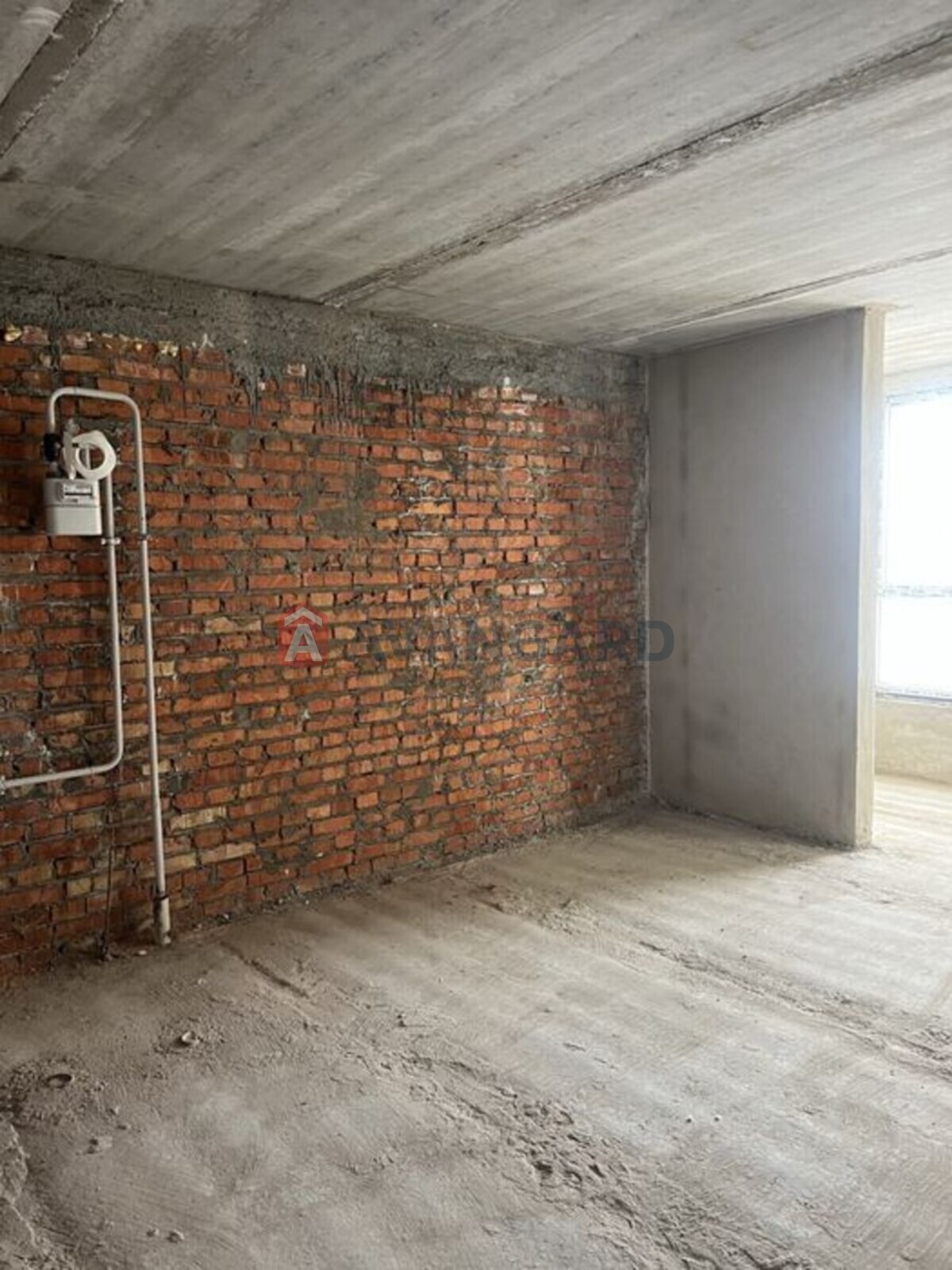 1 ��. ��������, 42/-/18 ��. �., 10/10 ������ ���� 9