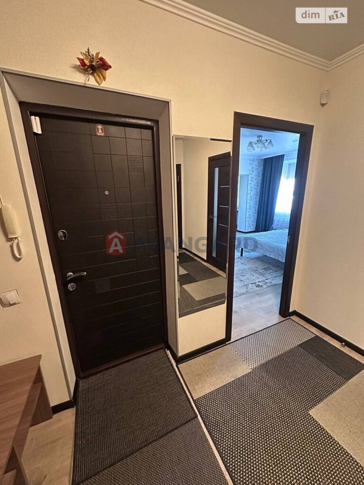 2 ��. ��������, 58/27/10 ��. �., 8/9 ������ ���� 9