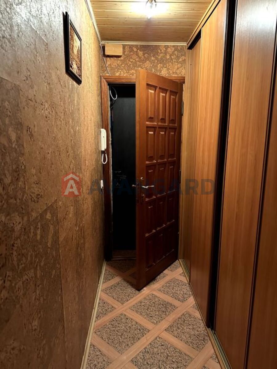 3 ��. ��������, 67/-/8 ��. �., 14/16 ������ ���� 6