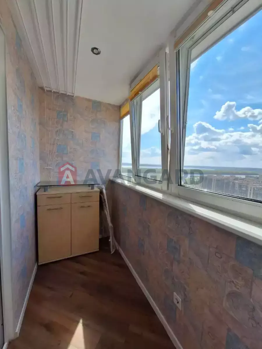 2 ��. ��������, 45/25/15 ��. �., 17/18 ������ ���� 19