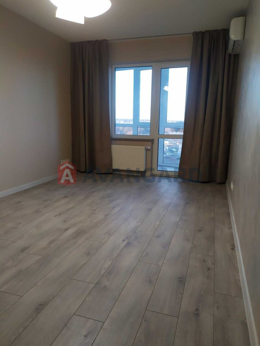 3 ��. ��������, 86/-/17 ��. �., 8/27 ������ ���� 7