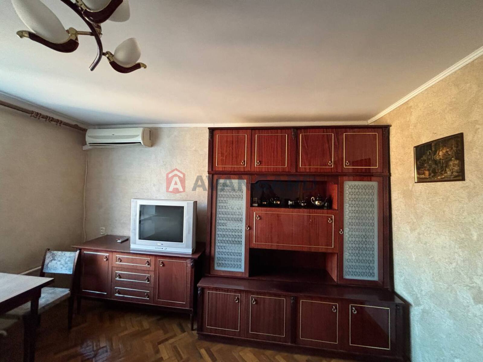 2 ��. ��������, 50/29/7 ��. �., 9/9 ������ ���� 4