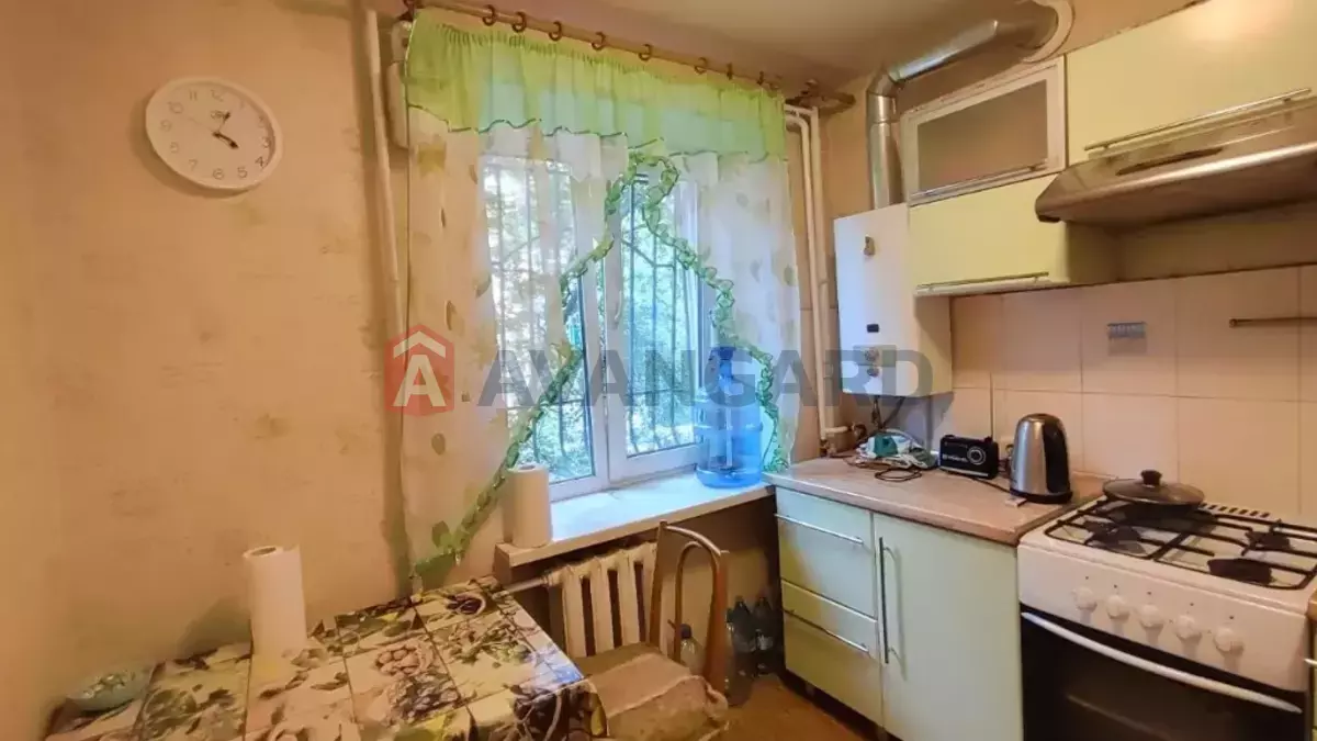 1 ��. ��������, 31/-/- ��. �., 2/5 ������ ���� 4