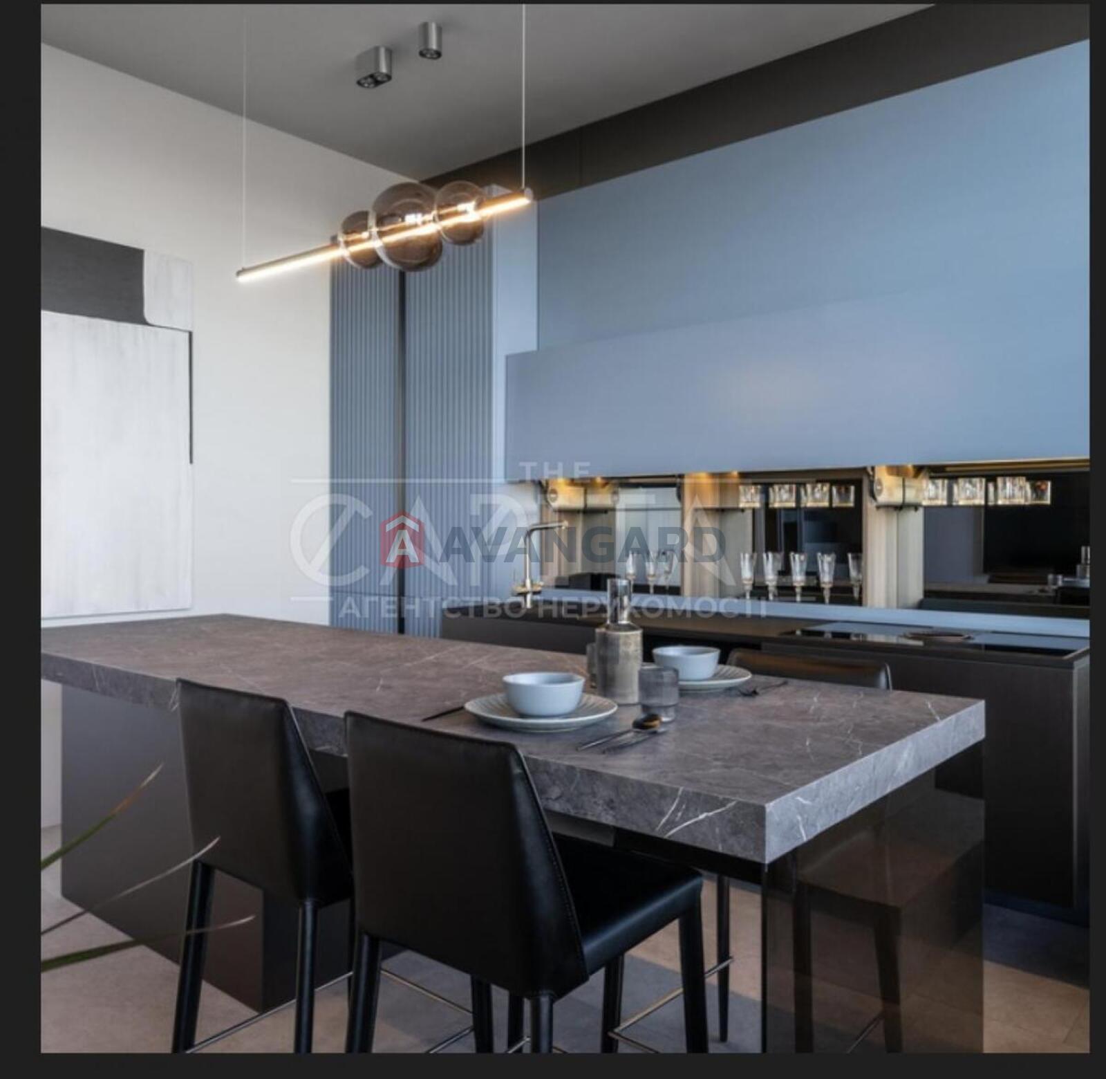 2 ��. ��������, 93/30/30 ��. �., 24/24 ������ ���� 4