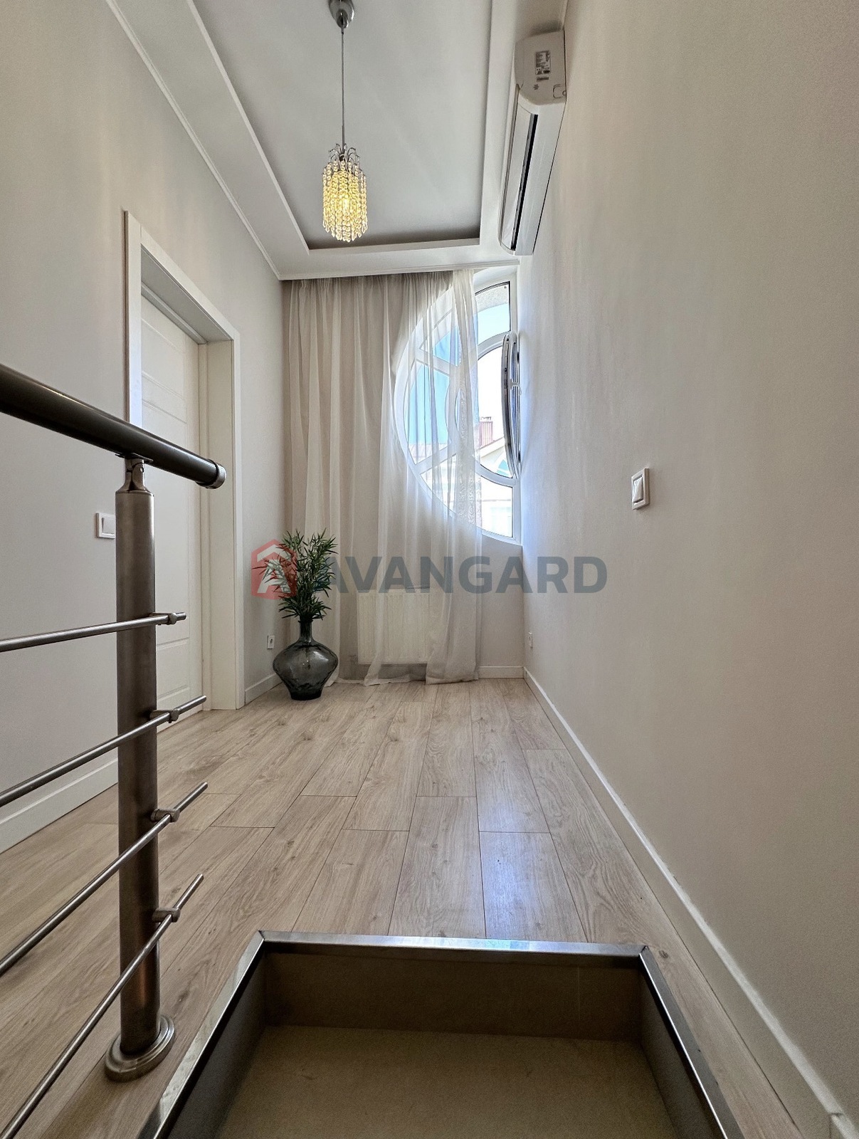 5 комн. квартира, 110/65/35 кв. м., 6/6 этаж фото 6 5 комн. квартира, 110/65/35 кв. м., 6/6 этаж фото 6