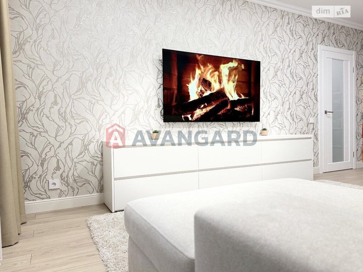 2 ��. ��������, 69/-/18 ��. �., 1/9 ������ ���� 3