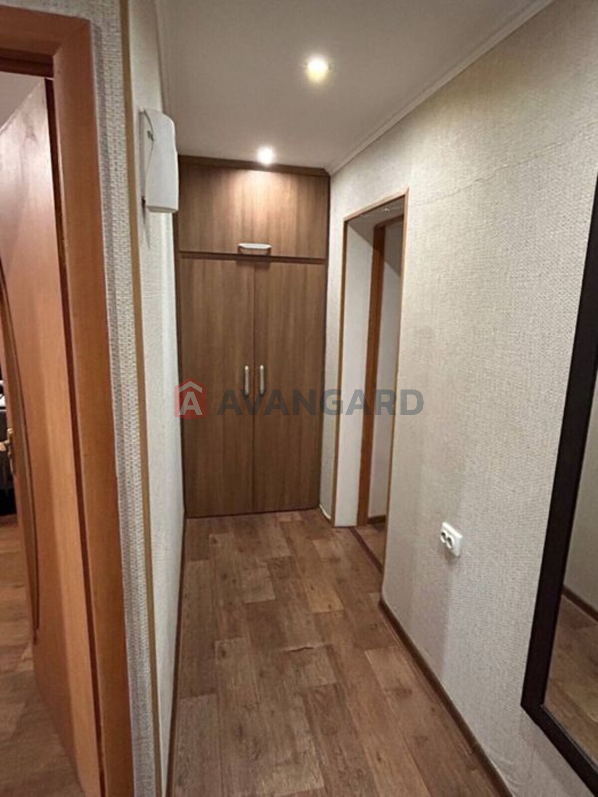 2 ��. ��������, 44/-/6 ��. �., 5/5 ������ ���� 7