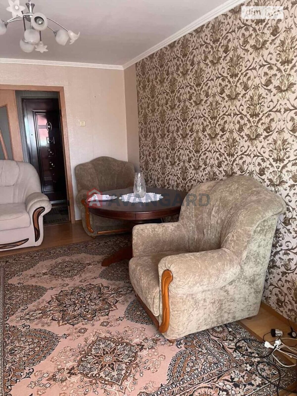 2 ��. ��������, 50/-/12 ��. �., 4/5 ������ ���� 3