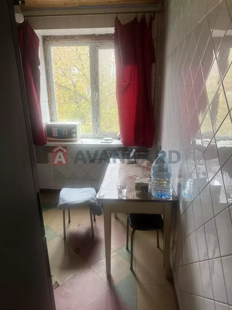 2 . , 52/-/8 . ., 3/9   7